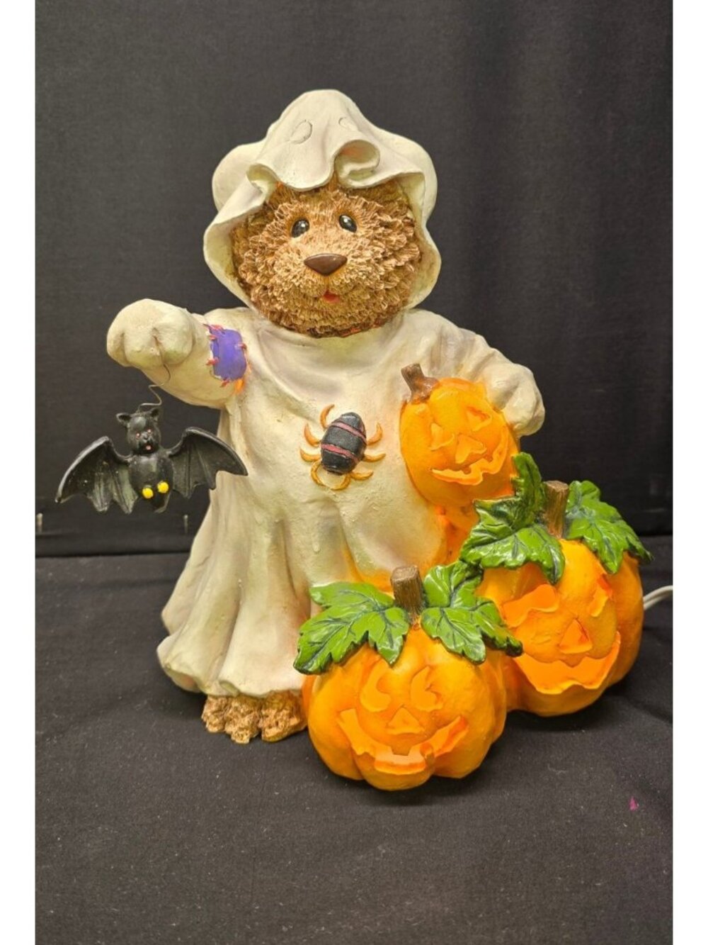 Vintage Hand-Painted Resin Teddy Bear w Jack-o-Lantern Light-up Halloween Decor